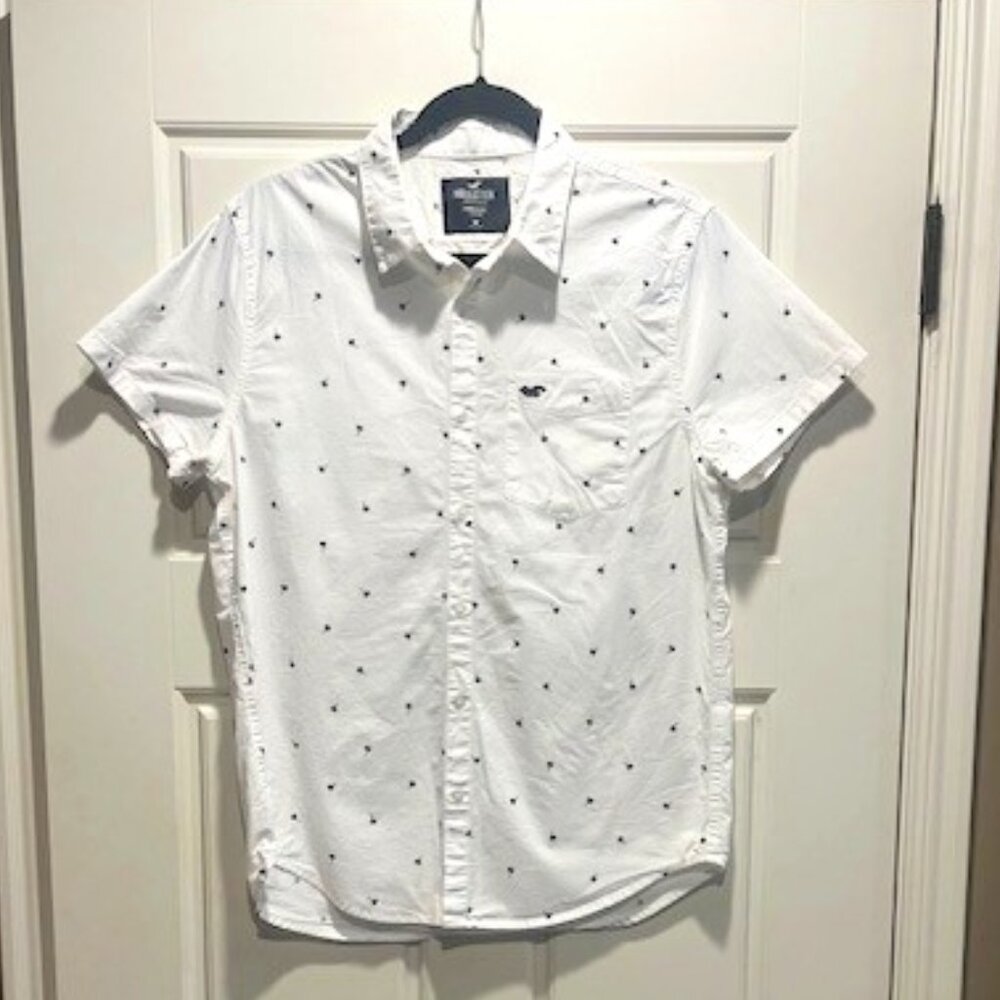Hollister Men’s Epic Flex Palm Tree Print Short Sleeve Button-Down – Size M
